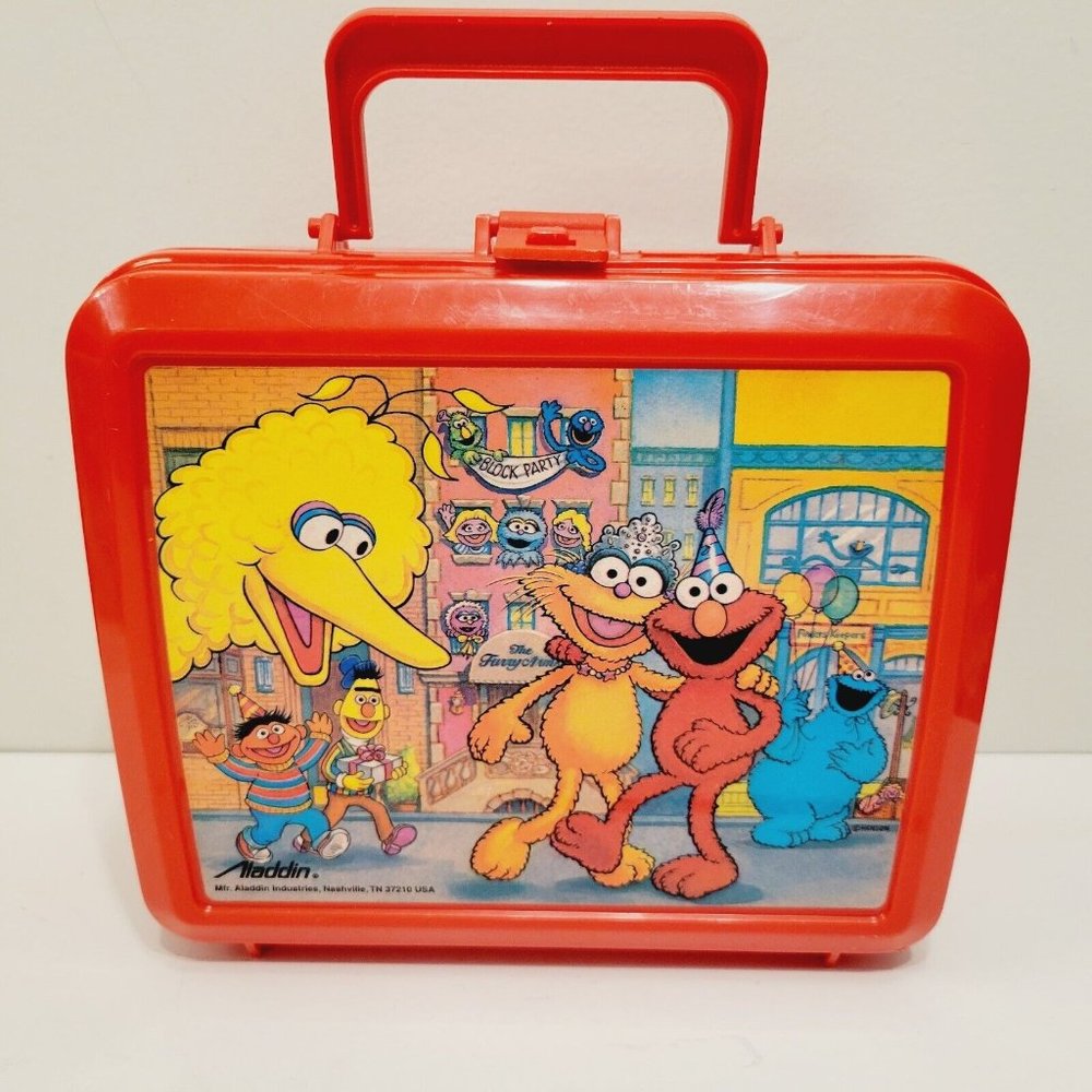 Vtg Aladdin Sesame Street Big Bird Elmo Cookie Monster Bert Ernie Red Lunchbox